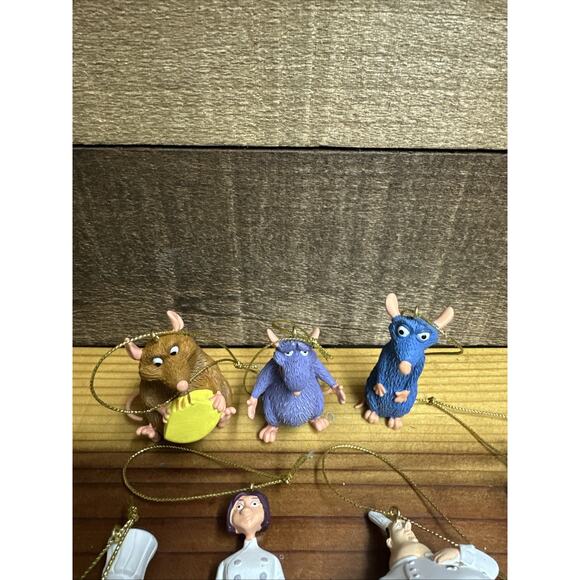 Disney Pixar Ratatouille Storybook Ornament Set 45538 Missing 1 - Picture 3 of 10